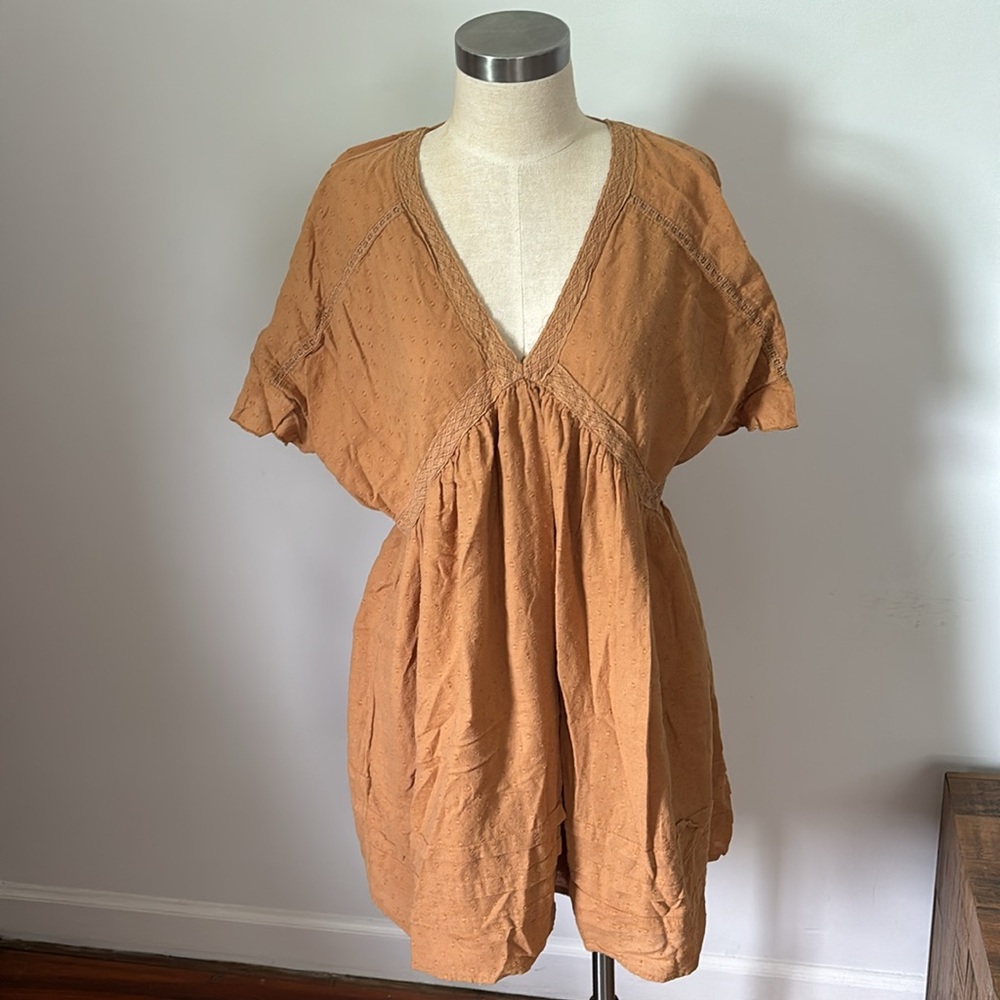 100% cotton Urban Outfitters tan mini